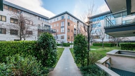 What sold for about €385,000 in Kilmainham, Glenageary, Howth and Beaumont?