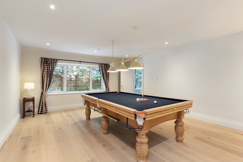 Snooker room