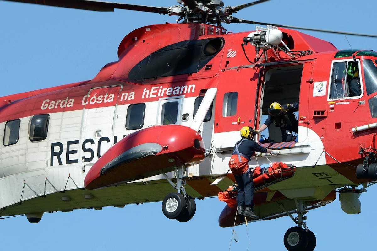 Fourteen fishermen rescued from boat driven onto rocks near Dingle Harbour
