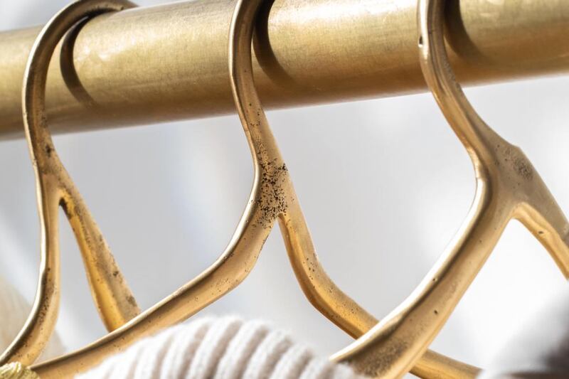 Roland Mouret launches eco-friendly clothes hangers