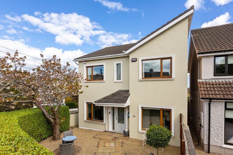 37A Holly Park Avenue, Blackrock, Co Dublin