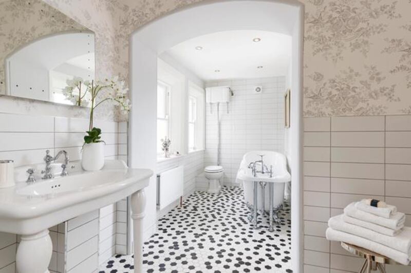 Riverdale House light-filled period-style family bathroom