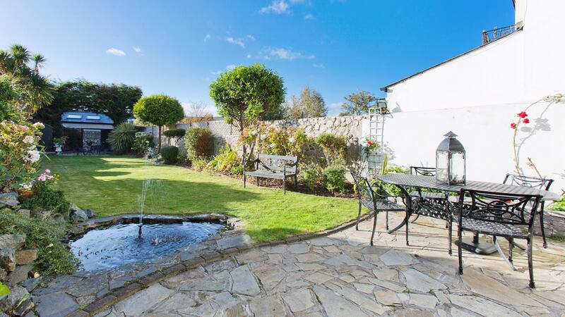 Large rear garden