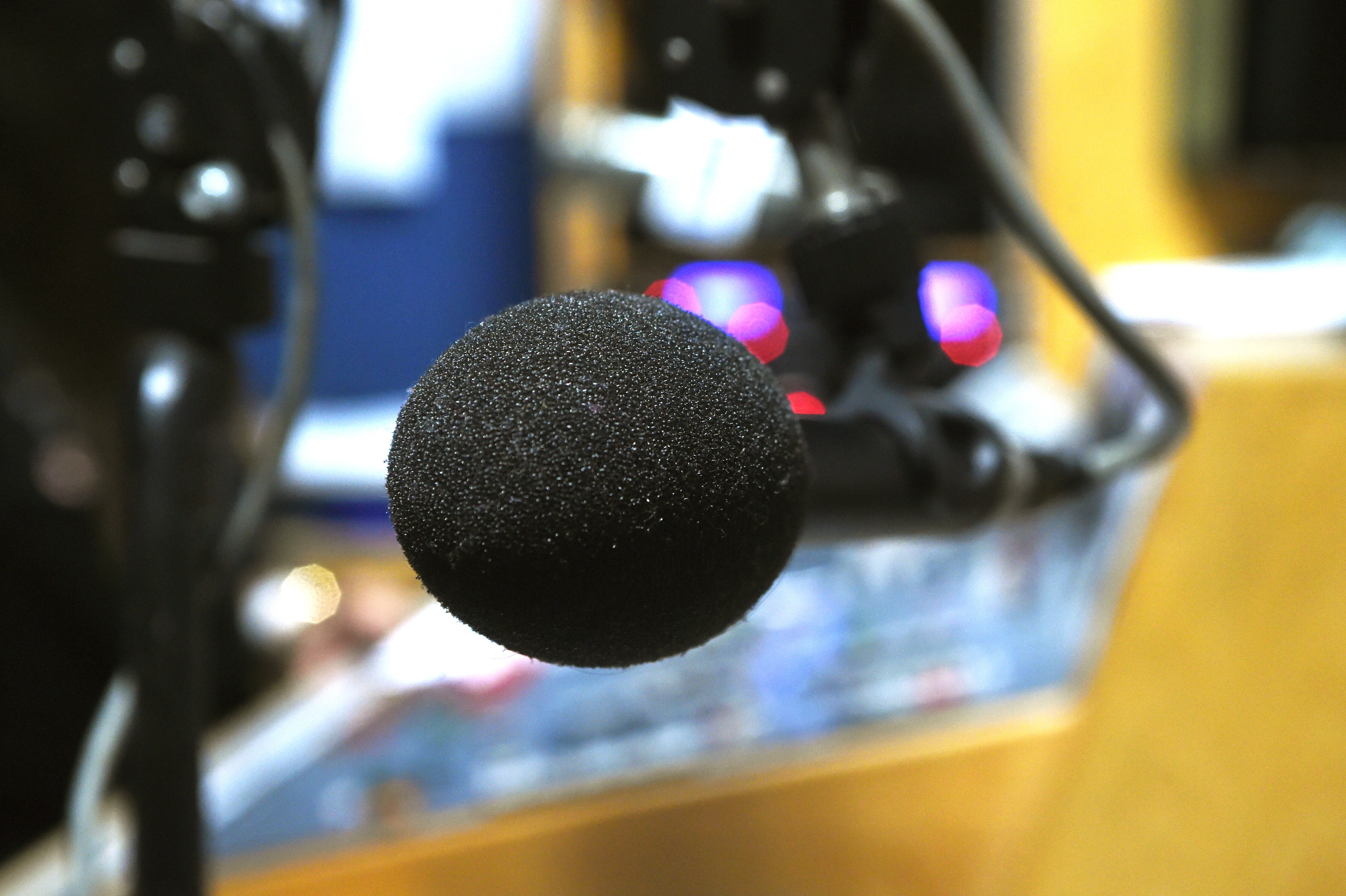 Quality journalism... Spot the difference : r/galway, image size:4928x3280