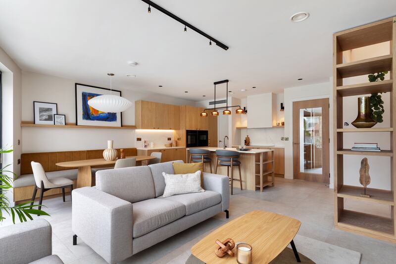 Kitchen/dining/family room