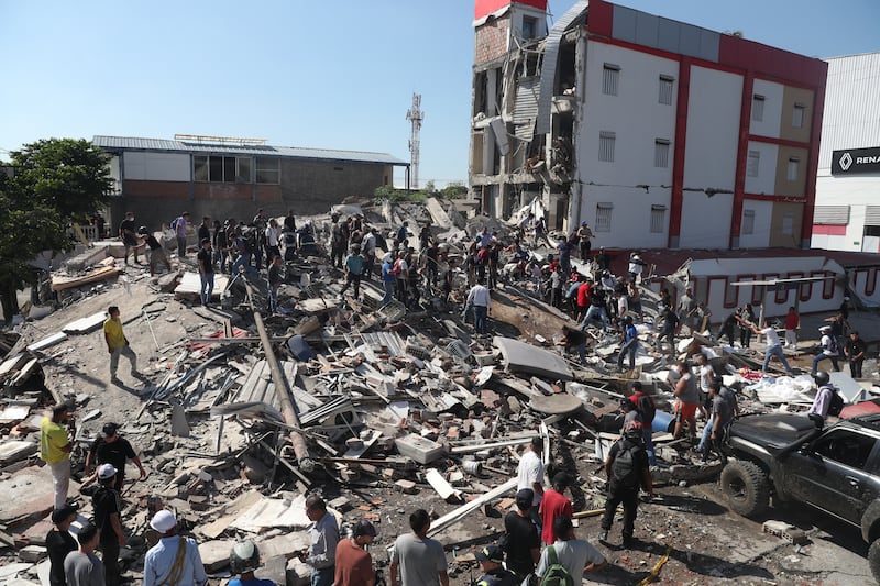 At least 77 killed after 7.4-magnitude earthquake hits Colombia