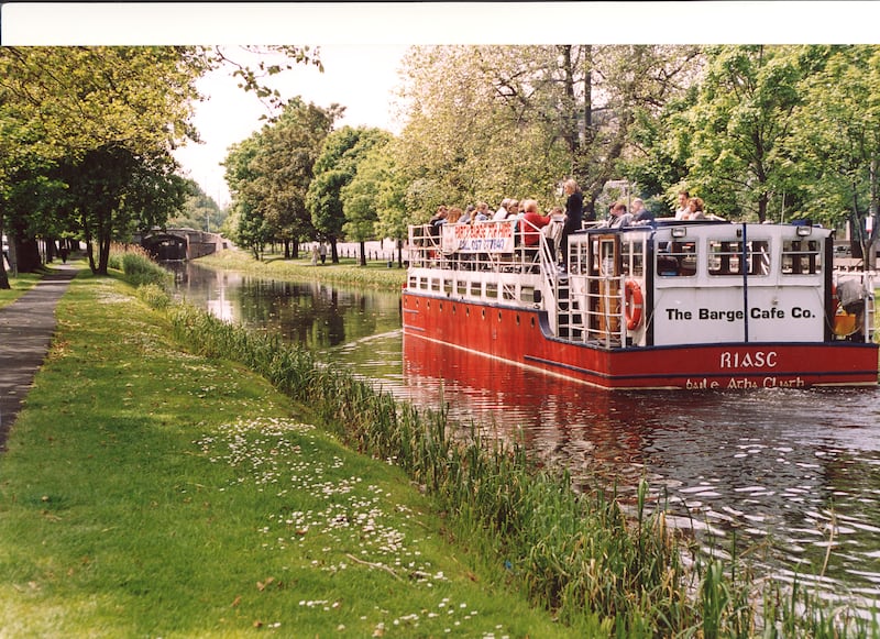 The Riasc sailing west on the Grand Canal