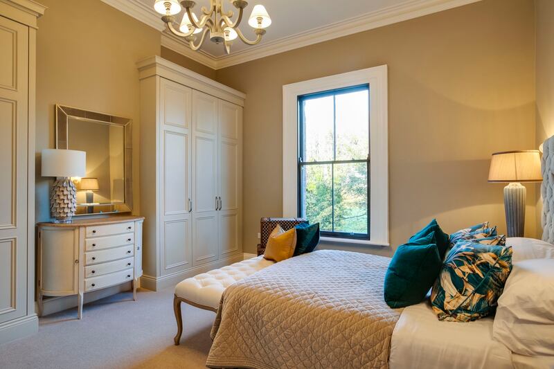 13 Grosvenor Square, Dublin 6