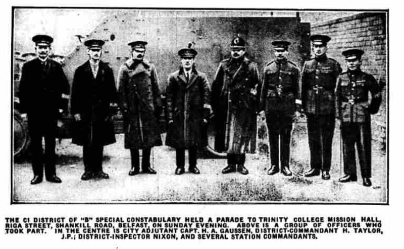 Special Constabulary Police and DI John Nixon, fourth from right, in 1922 