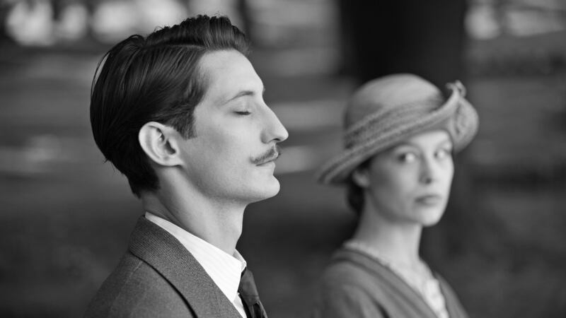 Adrien (Pierre Niney) and Anna (Paula Beer):  Adrien’s broken demeanour speaks a dark history.