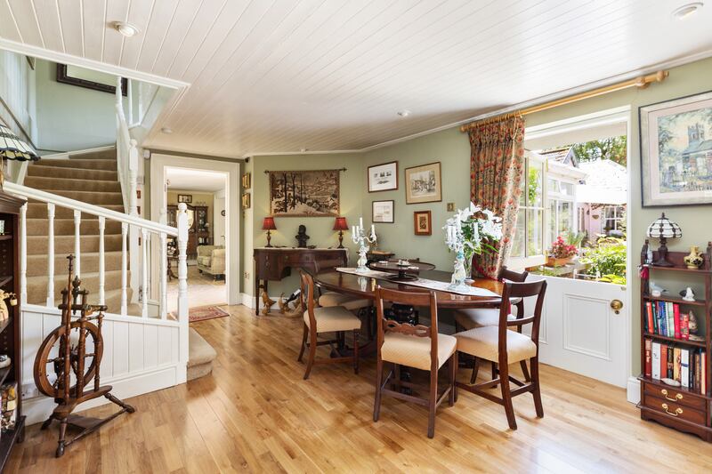 Hall/diningroom