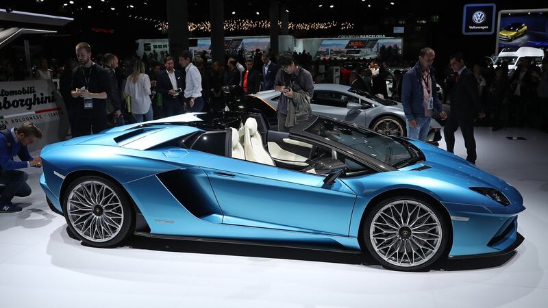The new Lamborghini Aventador S Roadster