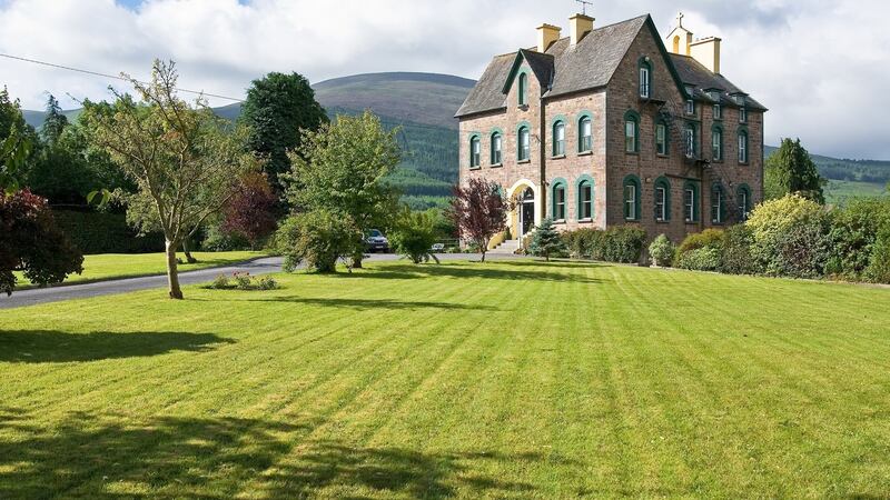 From the Old Convent, take the footpath south to a parking place on the right.