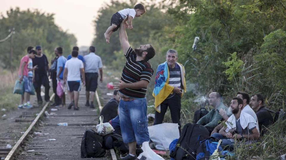 Analysis: Tolerance waning as Serb villagers tire of migrants