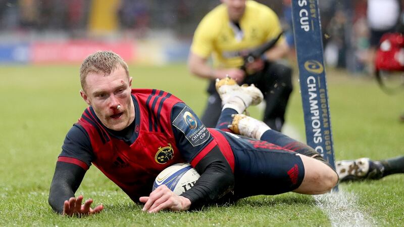 Munster’s Keith Earls scores a try in their win over Castres. Photo: Dan Sheridan/Inpho