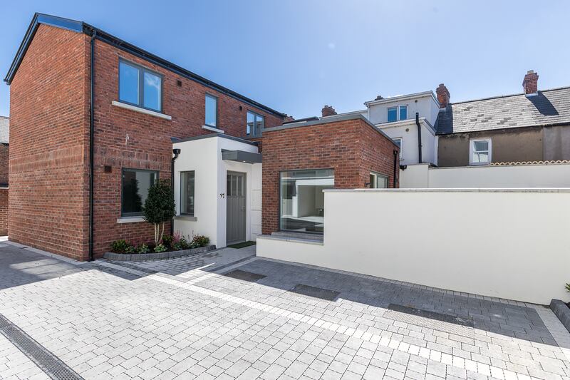 Three-bed detached house