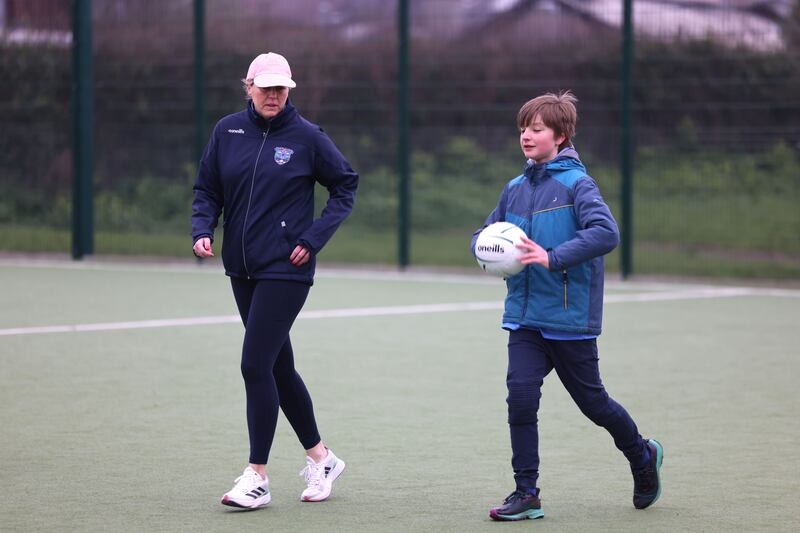Natalie Ryan coaching Gavin Power. Photograph: Dara Mac Dónaill