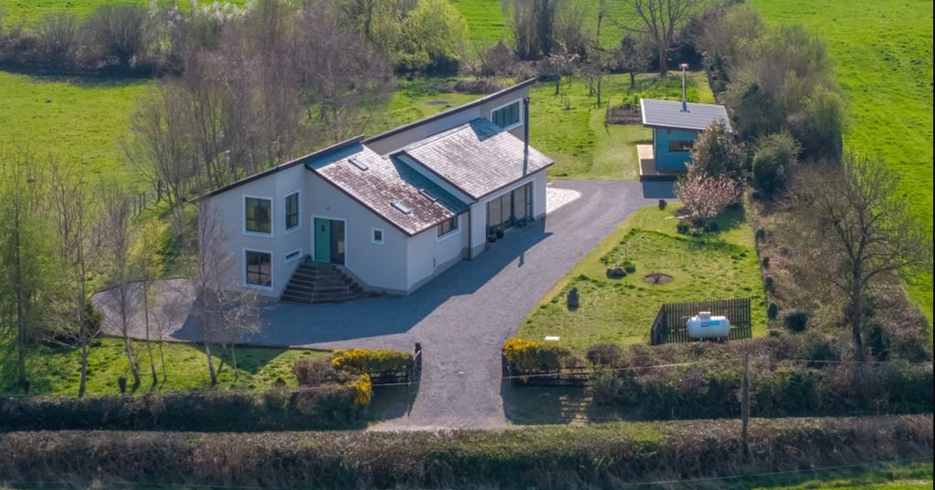 Co Tipperary: Ryehill, Ballinderry – an eight-minute drive from Terryglass village