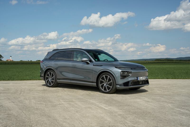 Xpeng G9