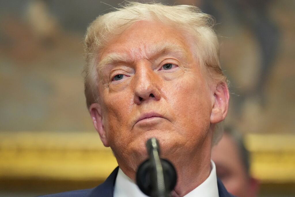 US President Donald Trump said he was ordering the repositioning of two US nuclear submarines in a warning to Russia (Photo: Jacquelyn Martin/AP)