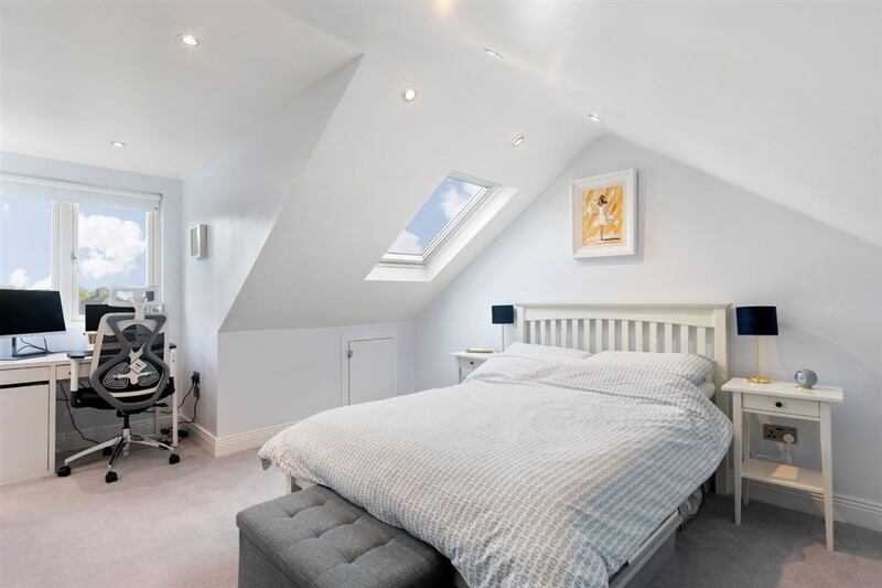 3 Seafield Drive,  Booterstown, Co Dublin