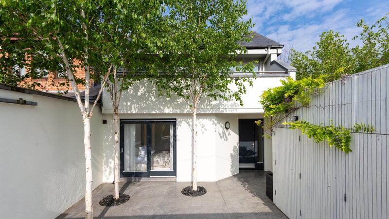Number 60  Heytesbury Lane, Ballsbridge, Dublin 4