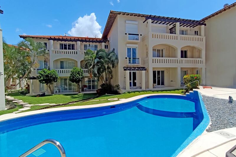 This apartment in Quintana Roo is being sold fully furnished