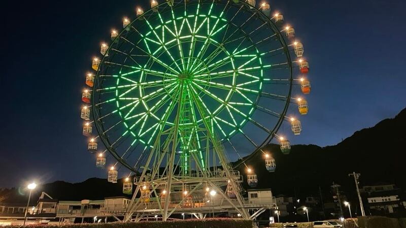 The ferris wheel in Yokohama has been illuminated in the form of a shamrock as part of St Patrick’s Day festivities
