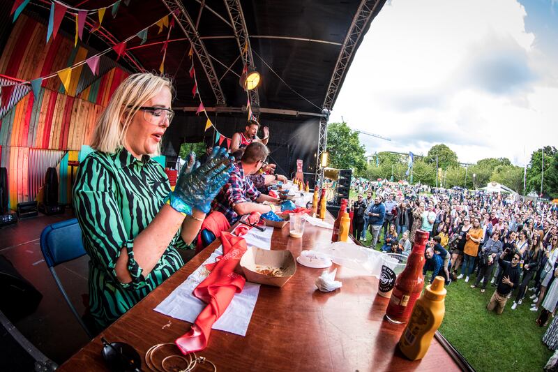 Hot wing challenge at The Big Grill 2019