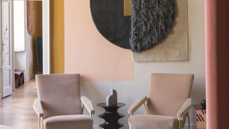 Set available in Lost Weekend in Dún Laoghaire