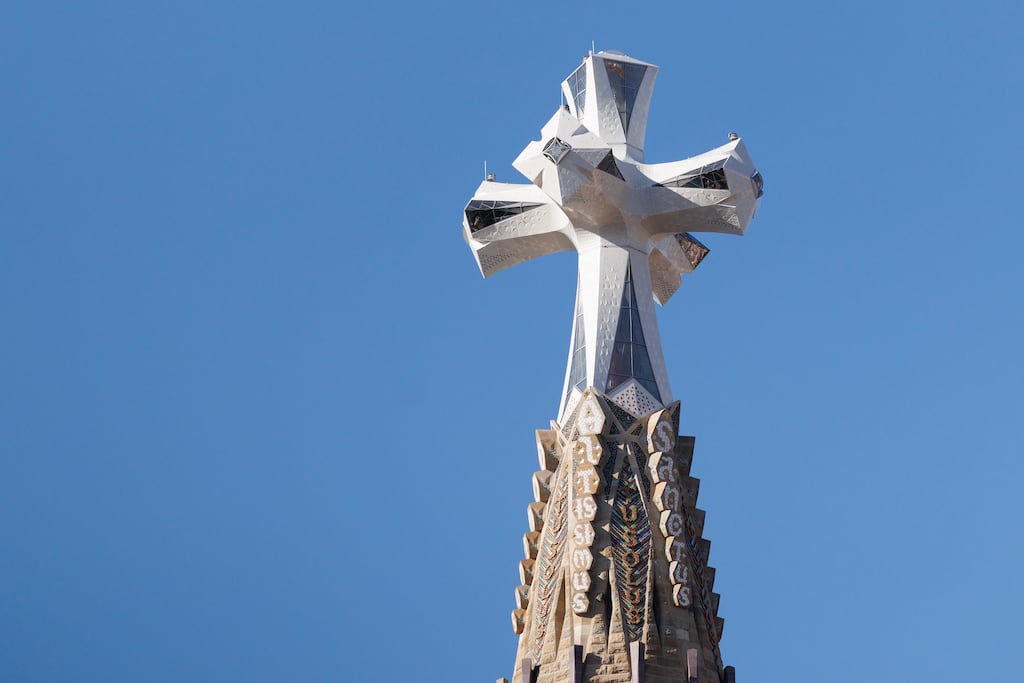 The three-dimensional cross atop the recently completed Tower of Jesus Christ of the Basílica de la Sagrada Família, inaugurated last week by Pope Leo XIV. Photograph: Dan Kitwood/Getty