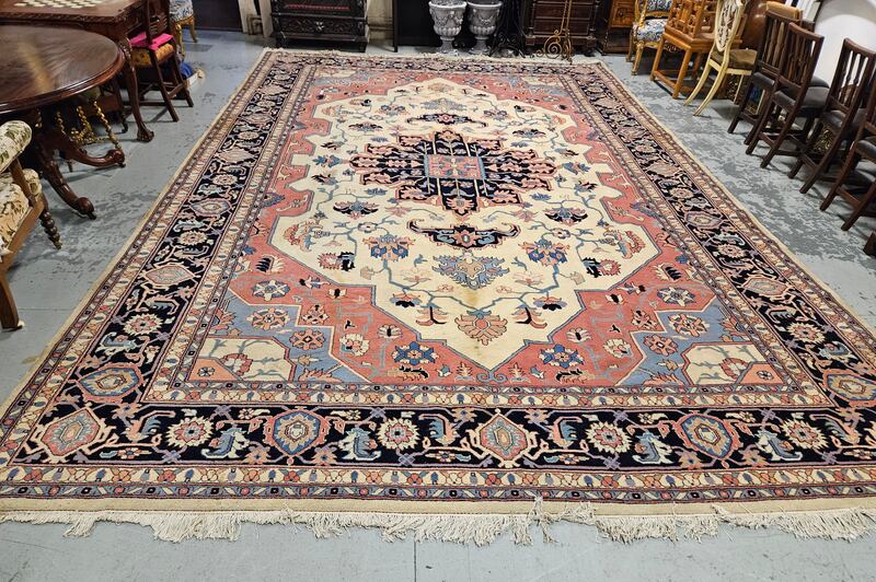 Persian pattern floor rug