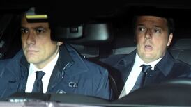 Italy’s Matteo Renzi to delay resignation until budget passed