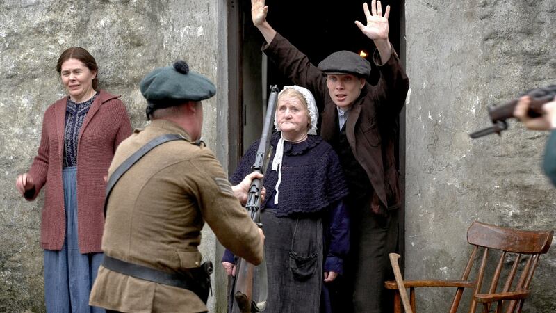 Mary Murphy, Mary Riordan and Cillian Murphy in The Wind That Shakes the Barley