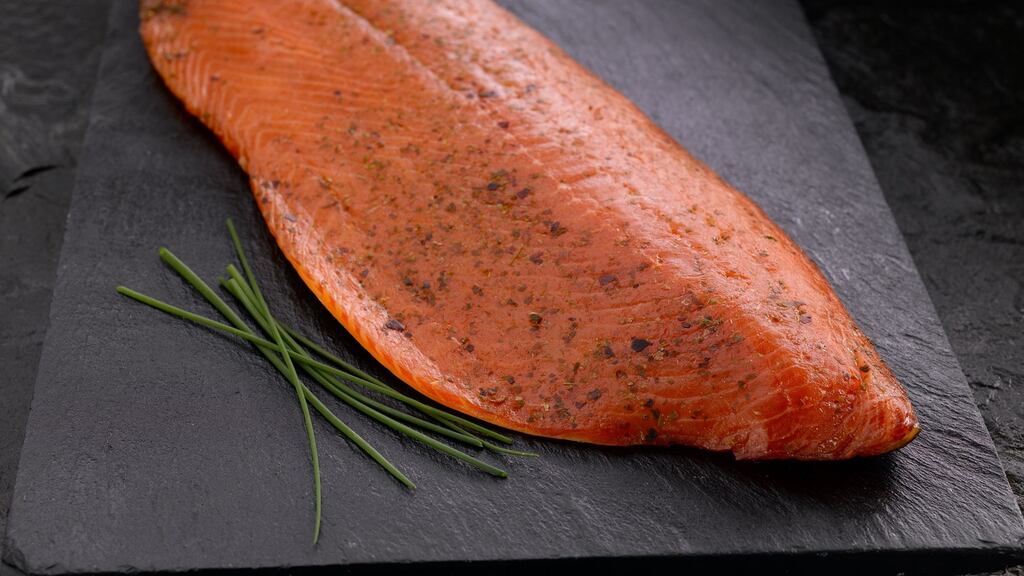 Smoked salmon, fillet steak and organic yogurt are some of the luxury foods enjoyed by dissident republican prisoners in Portlaoise Prison, according to recently released records.