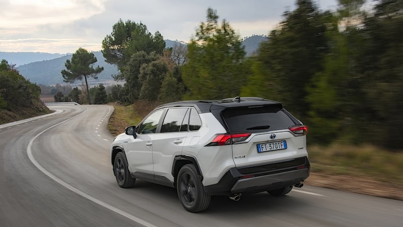 Thanks to the current global clamour for SUVs and 4x4s, that meant giving the new RAV4 a few more sharp edges and straight lines, eschewing the general trend towards soft, round, shapes seen in previous models