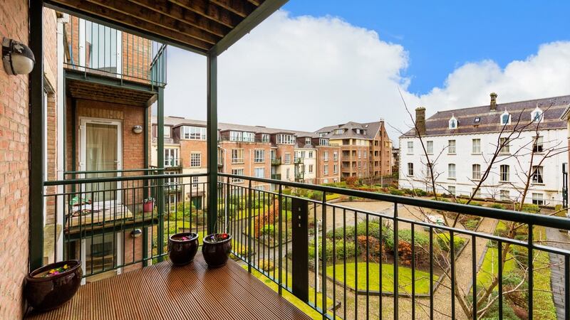 Balcony at Linden Court