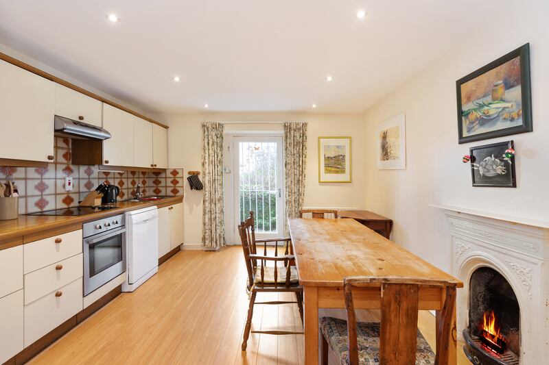 The kitchen/breakfastroom in the apartment