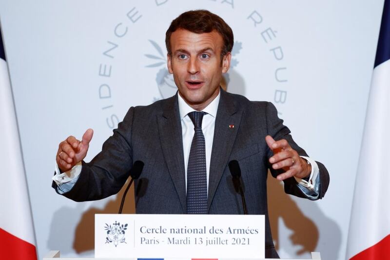 Macron tries to force anti-vaxxers to give up