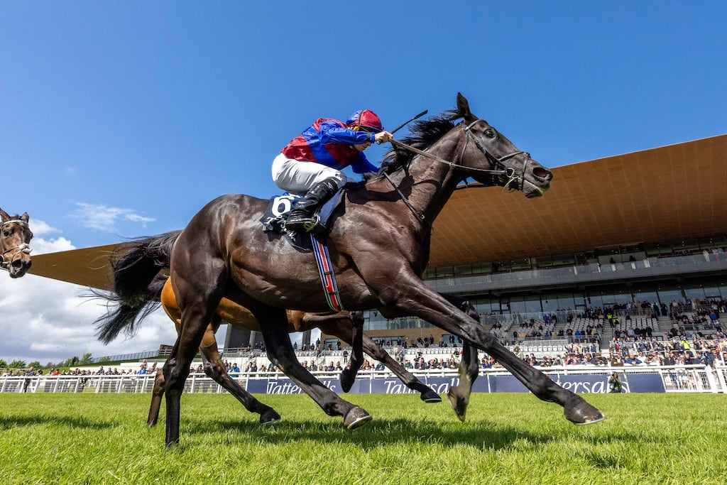 REPRO FREE ***PRESS RELEASE NO REPRODUCTION FEE*** EDITORIAL USE ONLY
Tattersalls Irish Guineas Festival, The Curragh, Kildare 25/5/2025
Ryan Moore on Los Angeles wins The Tattersalls Gold Cup (Group 1) ahead of Jim Crowley on Anmaat
Mandatory Credit ©INPHO/Morgan Treacy