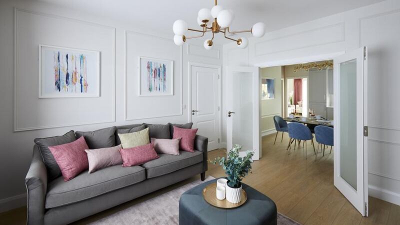 Sitting room.