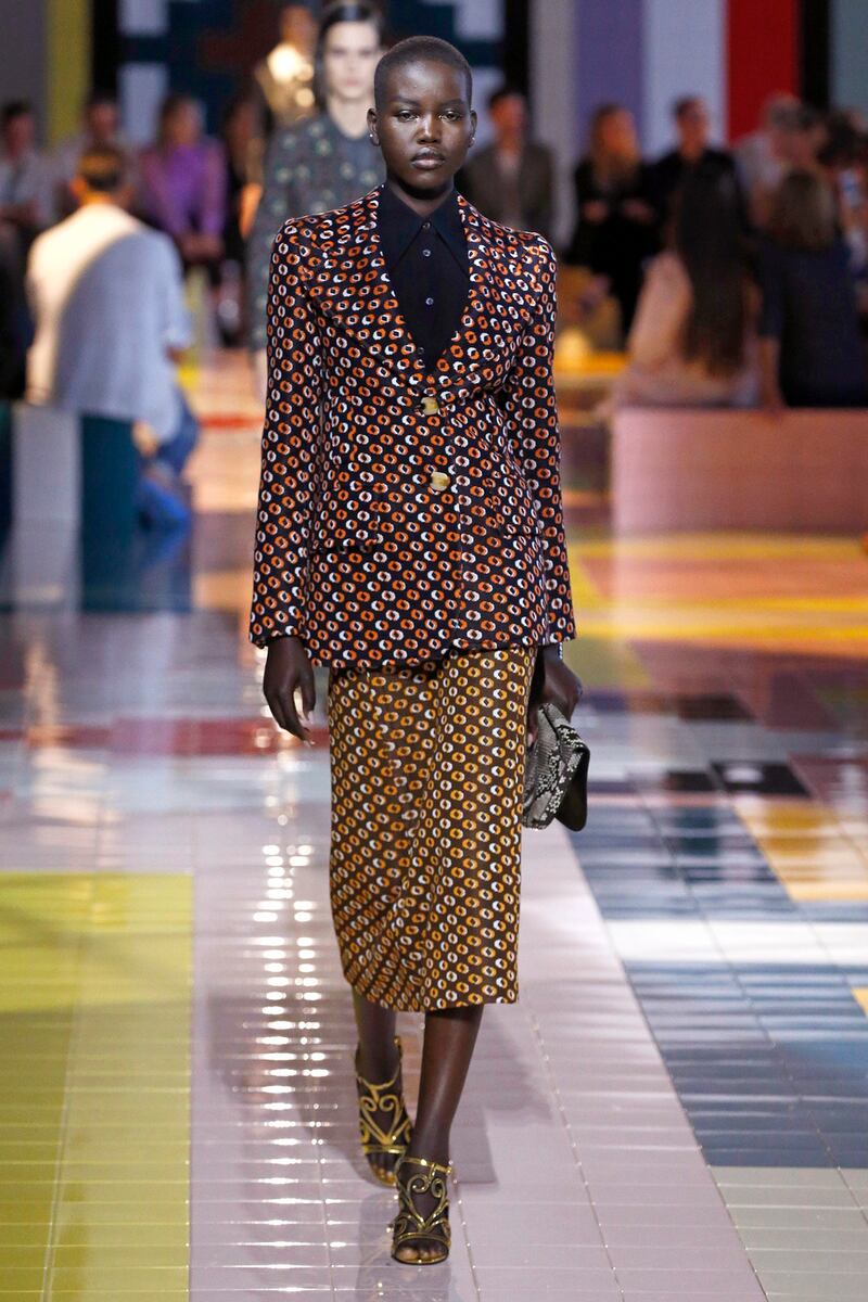Sixties wallpaper prints in   Prada’s Spring 2020 collection
