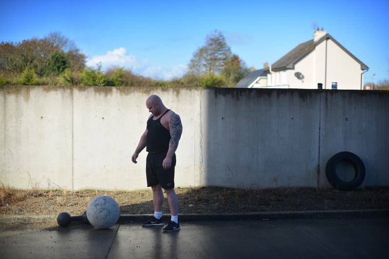 Strongman Pa O’Dwyer photographed training in Limerick in 2018.  Photo: Bryan O’Brien / The Irish Times 

