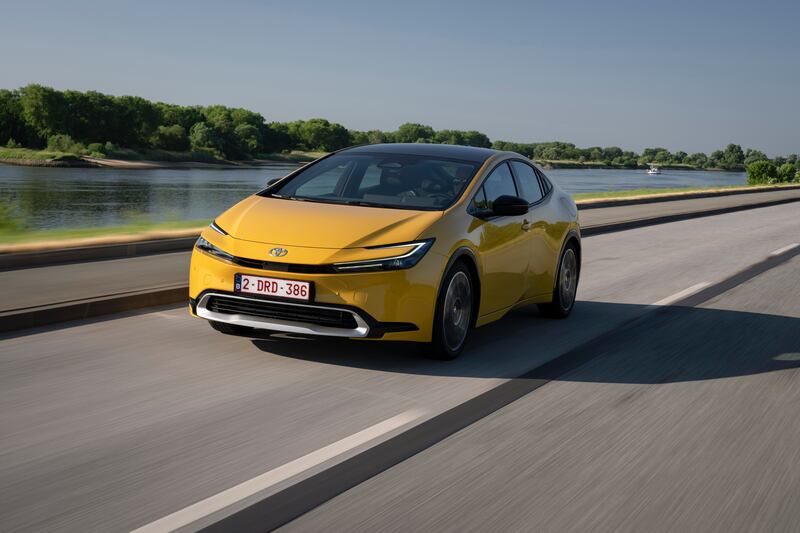 2023 Toyota Prius phev