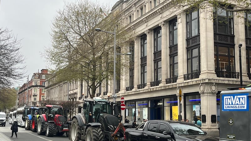 ‘You can’t park there’: Dublin commuters hit with gridlock in second day of fuel protests