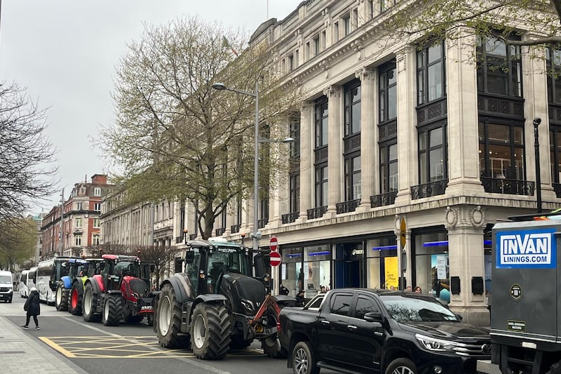 ‘You can’t park there’: Dublin commuters hit with gridlock in second day of fuel protests