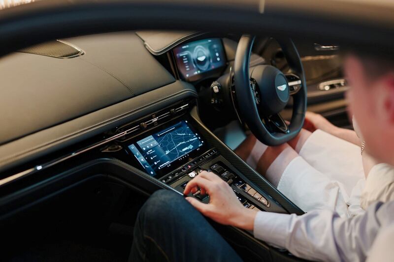 Aston Martin DB12