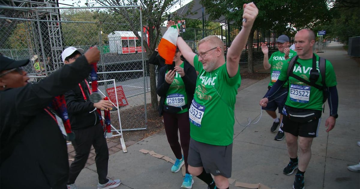 Meath man finishes Chicago Marathon after operations for organ transplants, cancer and knee injury