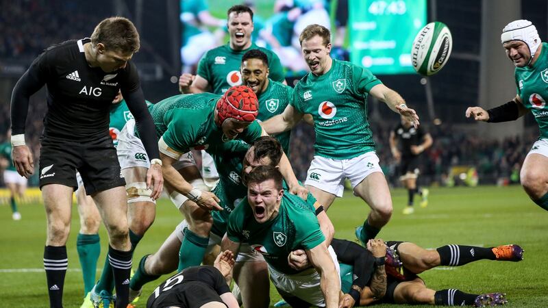 Stockdale celebrates scoring his try. Photograph: Gary Carr/Inpho