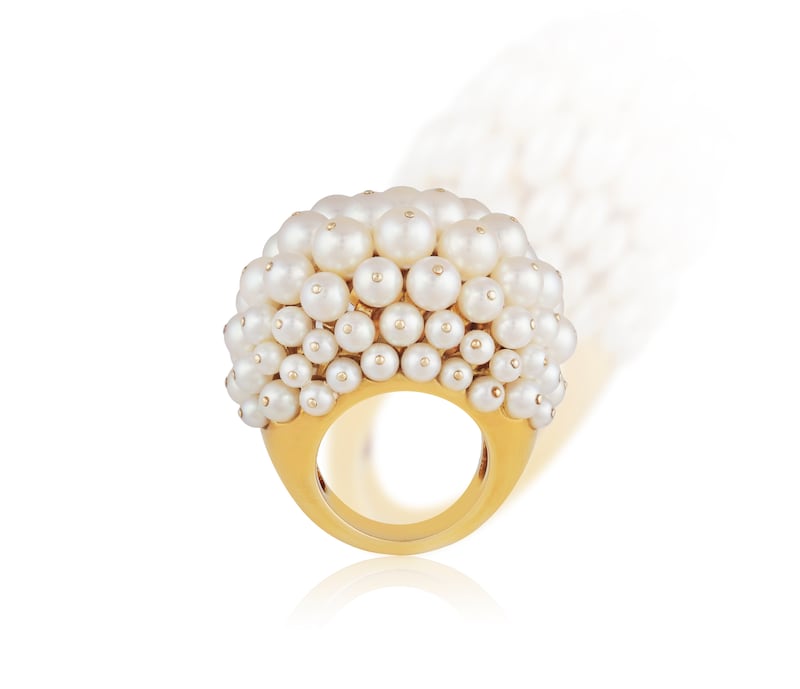 Bombé-style cultured pearl ring (€15,000-€20,000), made by René Boivin